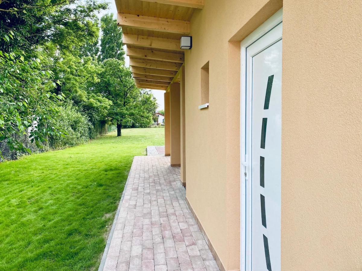 Judith Apartman Iii. Balatonlelle Eksteriør bilde