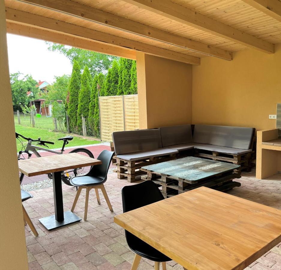 Judith Apartman Iii. Balatonlelle Eksteriør bilde